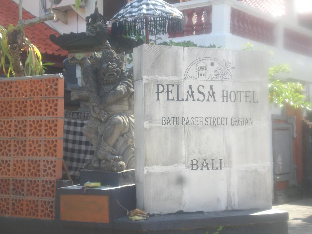 Mina Pelasa Hotel Legian  Exterior photo